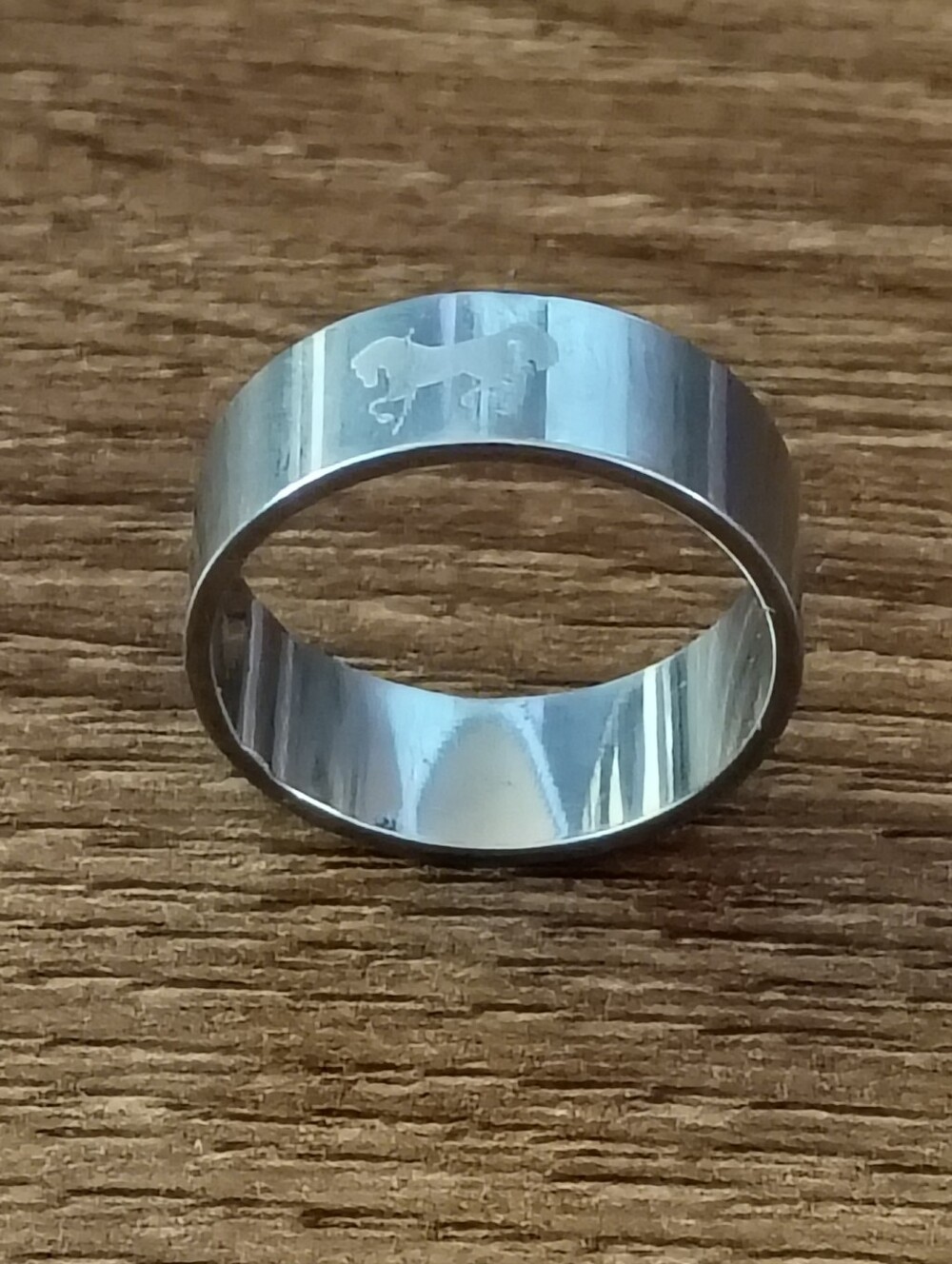 Ring Size 8 Men's Silver Stainless Steel Horse Silhouette Ring - Picture 3 of 4